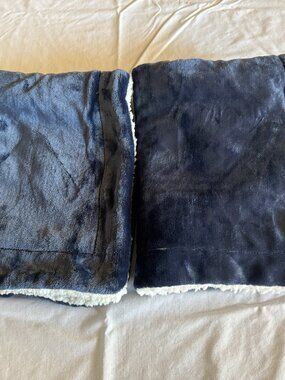 (2) Truly Soft everday Blue Pillow Case Shams Standard / Queen